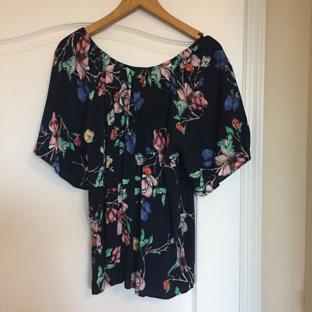 Anthro Tylho Vibrant Navy Botanical Floral Top